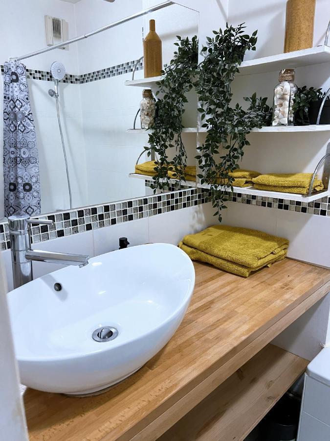 Charme Et Passion By Uta House Apartment Saint-Denis  Ngoại thất bức ảnh